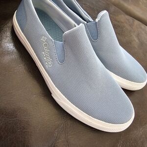 Columbia SlipOn Womens Shoes, Sz 7.5 Worn Couple Of Times, In Excellent Shape!